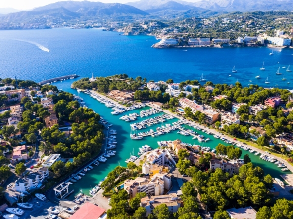 Life in Santa Ponsa: Activities, Attractions & Local Tips