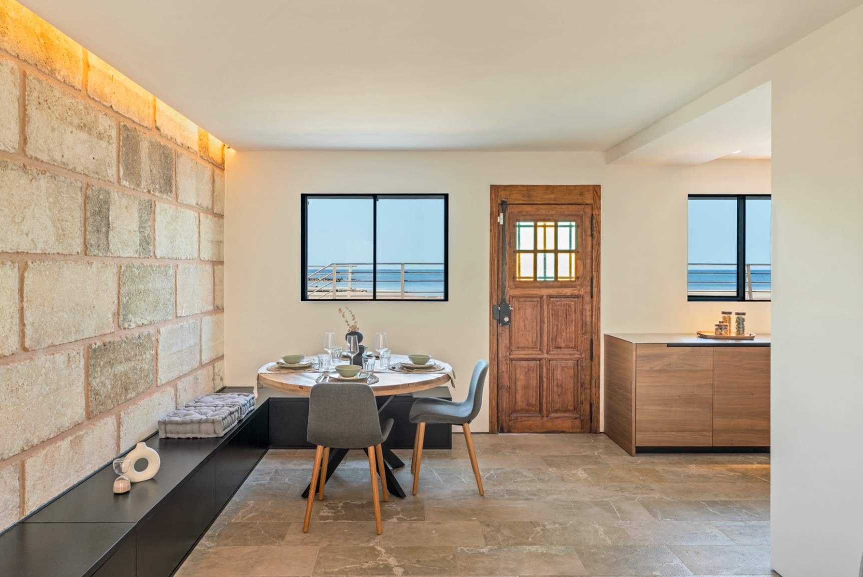 Unique Luxury Frontline Townhouse Directly on the Beach in Portixol