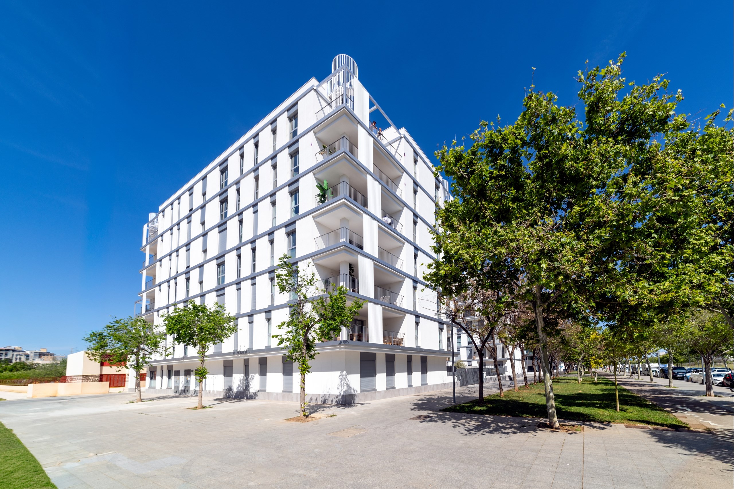 Newly built penthouse for sale in Palma with sea views and private roof terrace