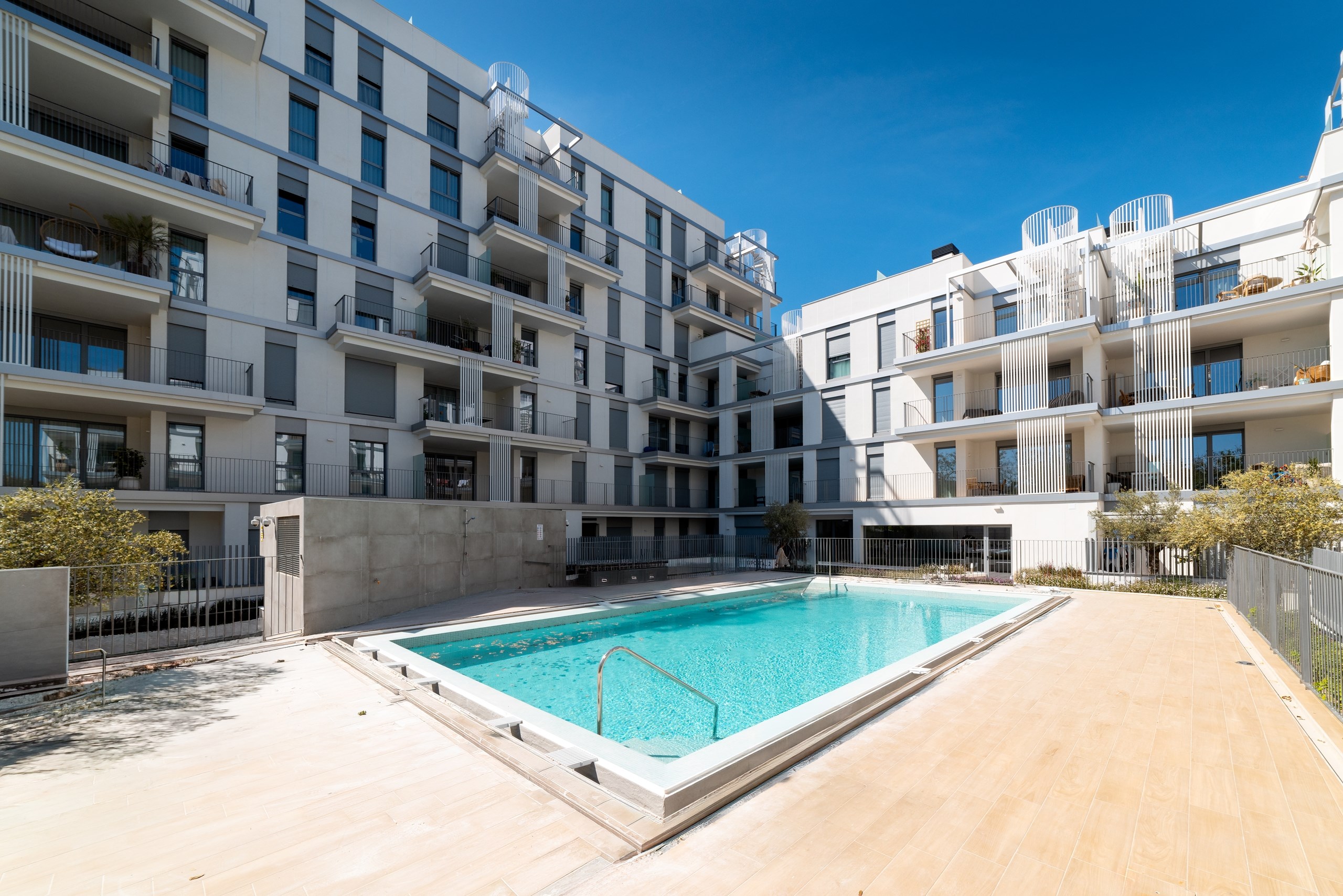 Newly built penthouse for sale in Palma with sea views and private roof terrace