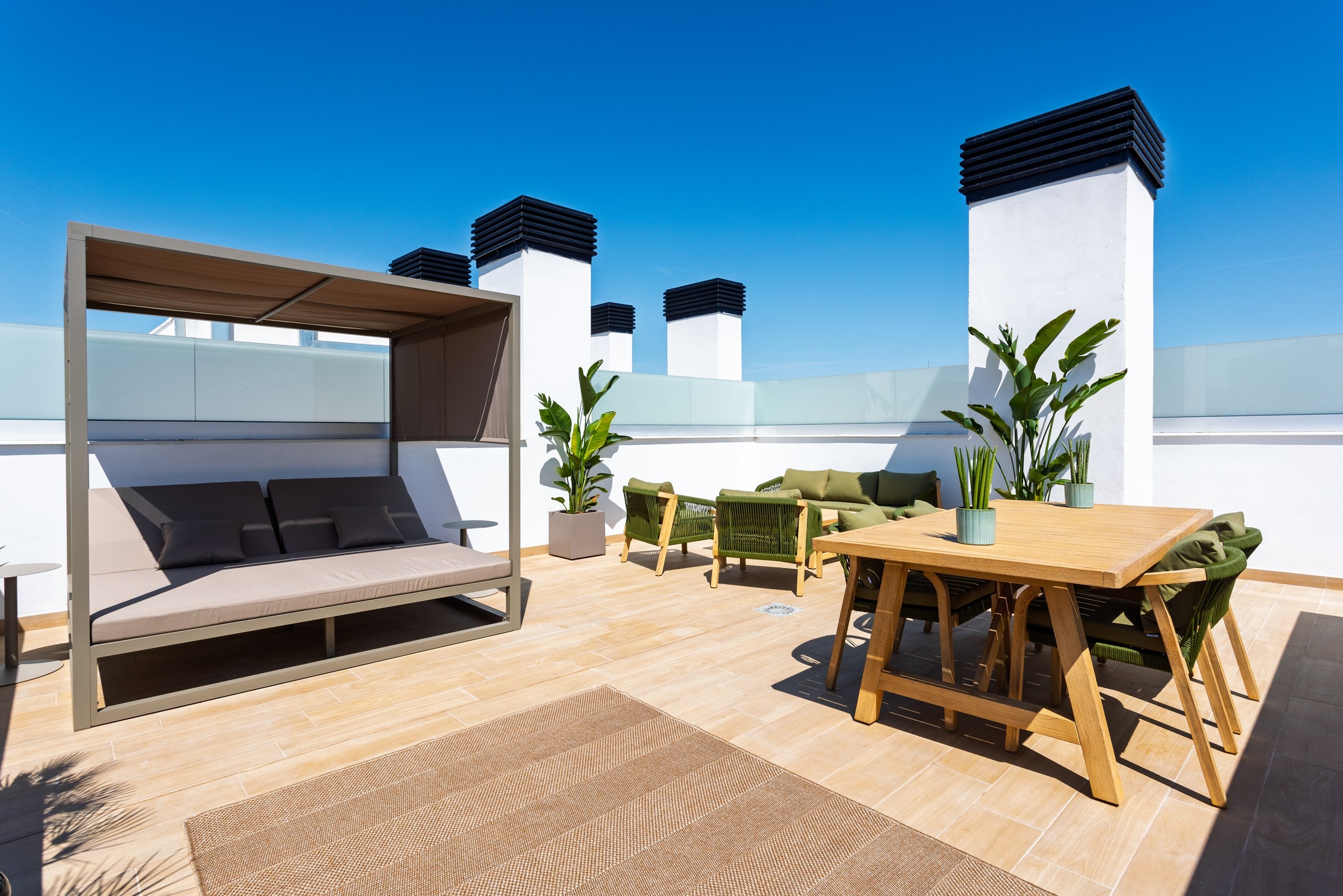 Newly built penthouse for sale in Palma with sea views and private roof terrace