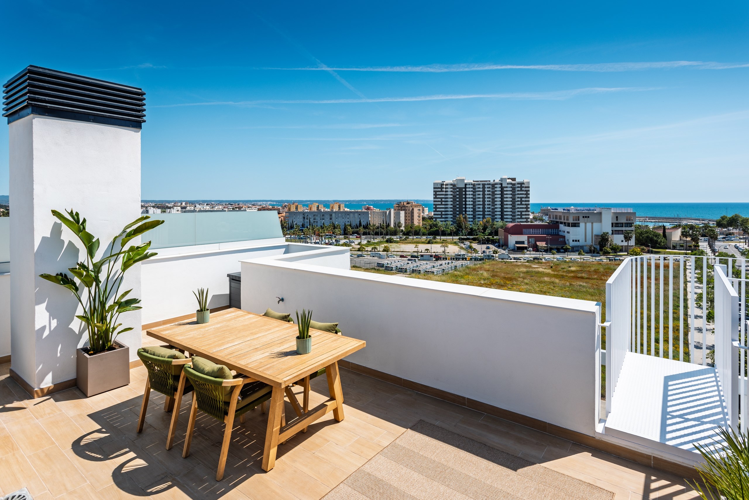 Newly built penthouse for sale in Palma with sea views and private roof terrace